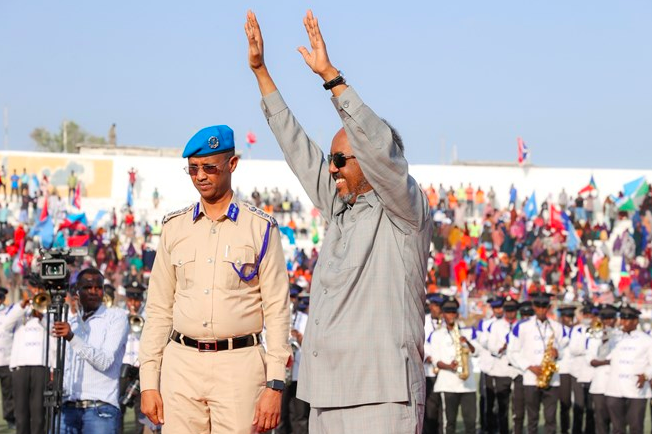 Throw out Al-Shabaab like bedbugs, President Mohamud tells Mogadishu residents